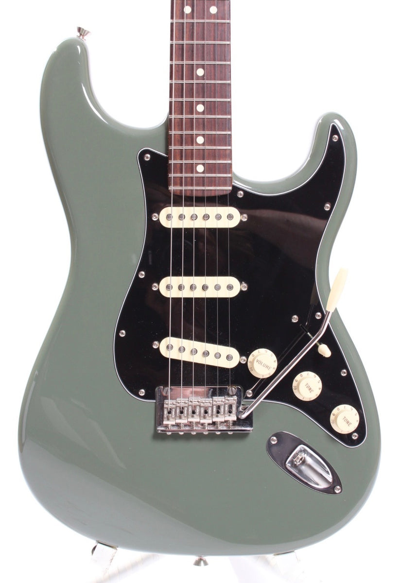 Fender strat on sale olive green